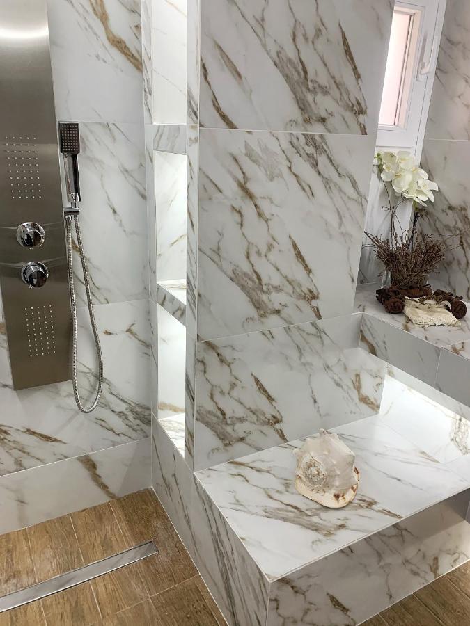 Poros TownArchontikon 1800アパートメント エクステリア 写真
